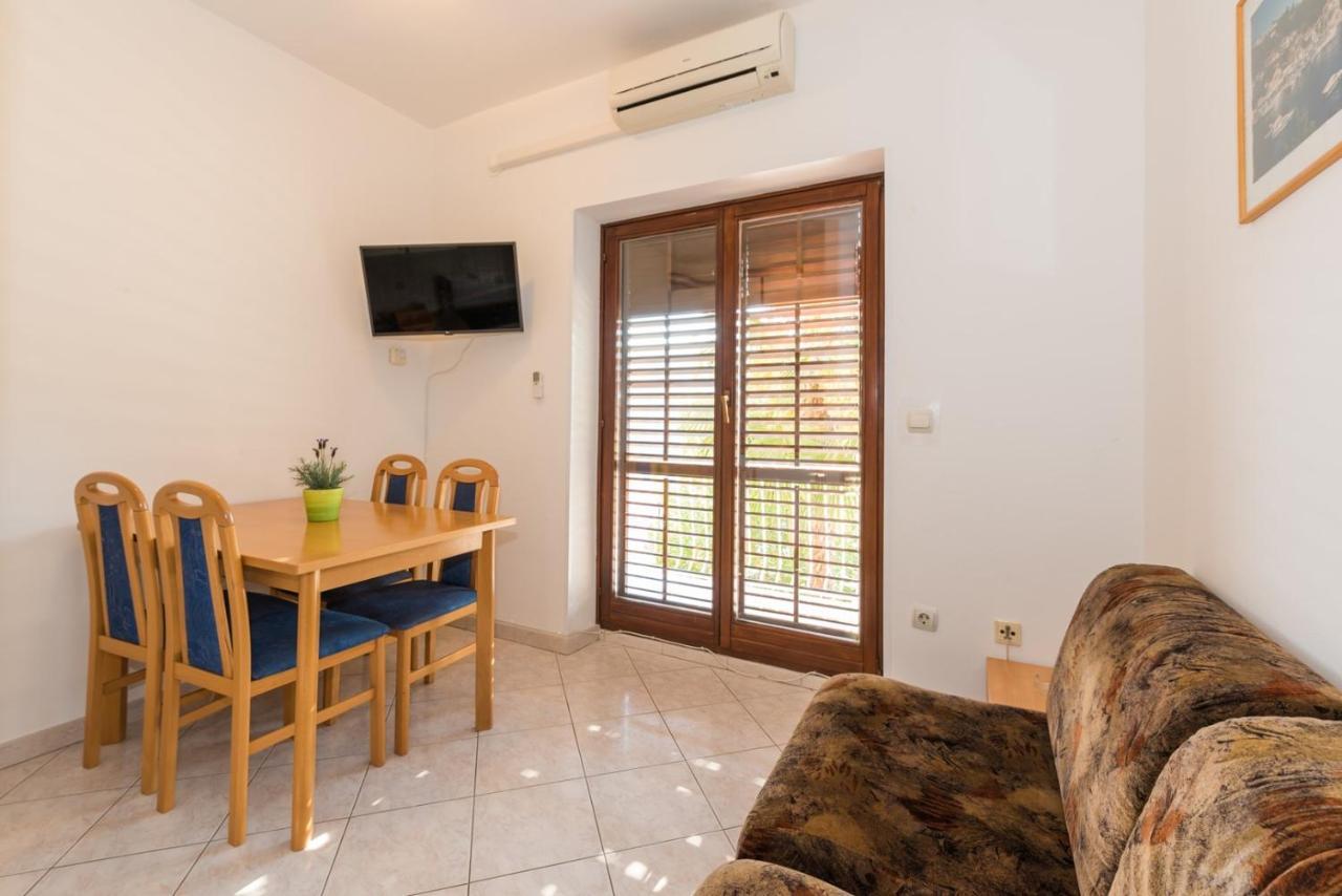 Apartments Villa Adria Rabac Bilik gambar