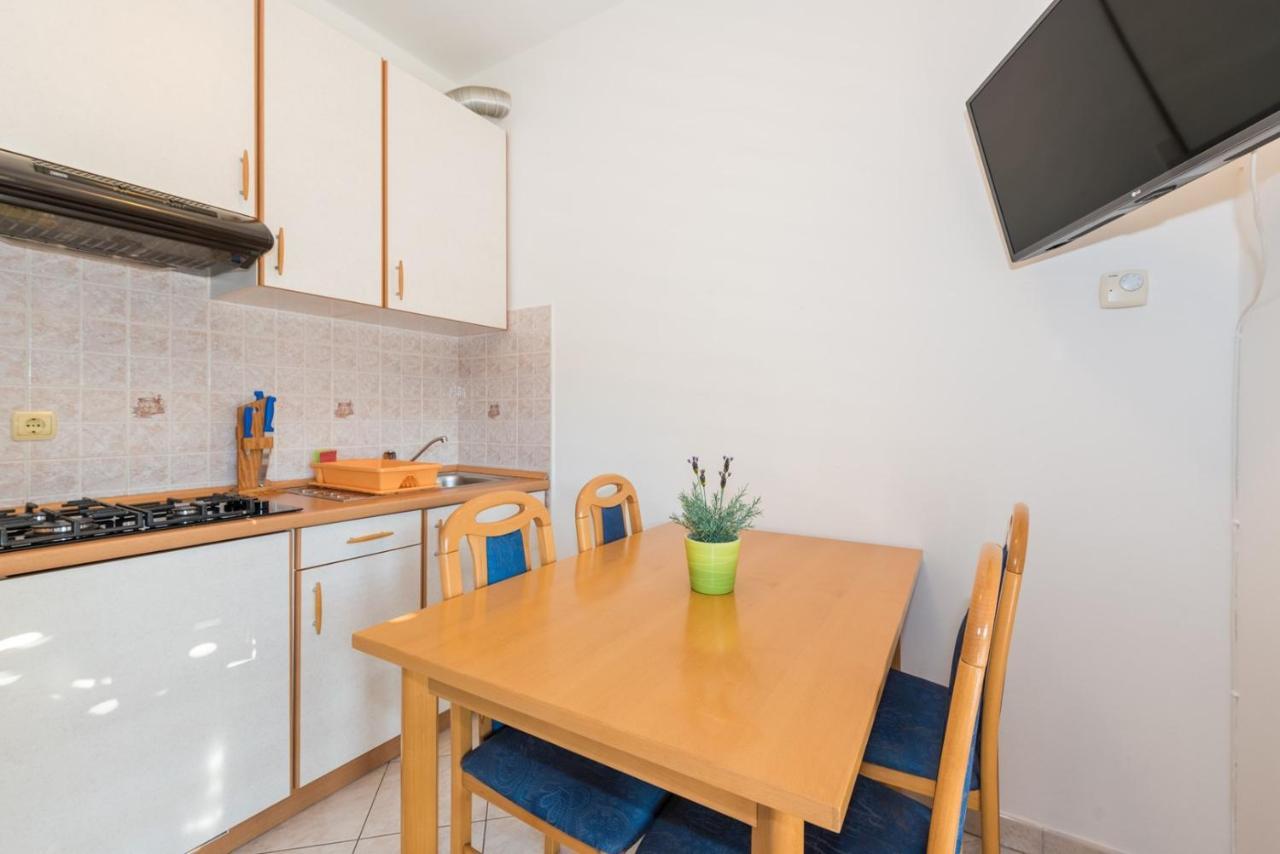 Apartments Villa Adria Rabac Bilik gambar