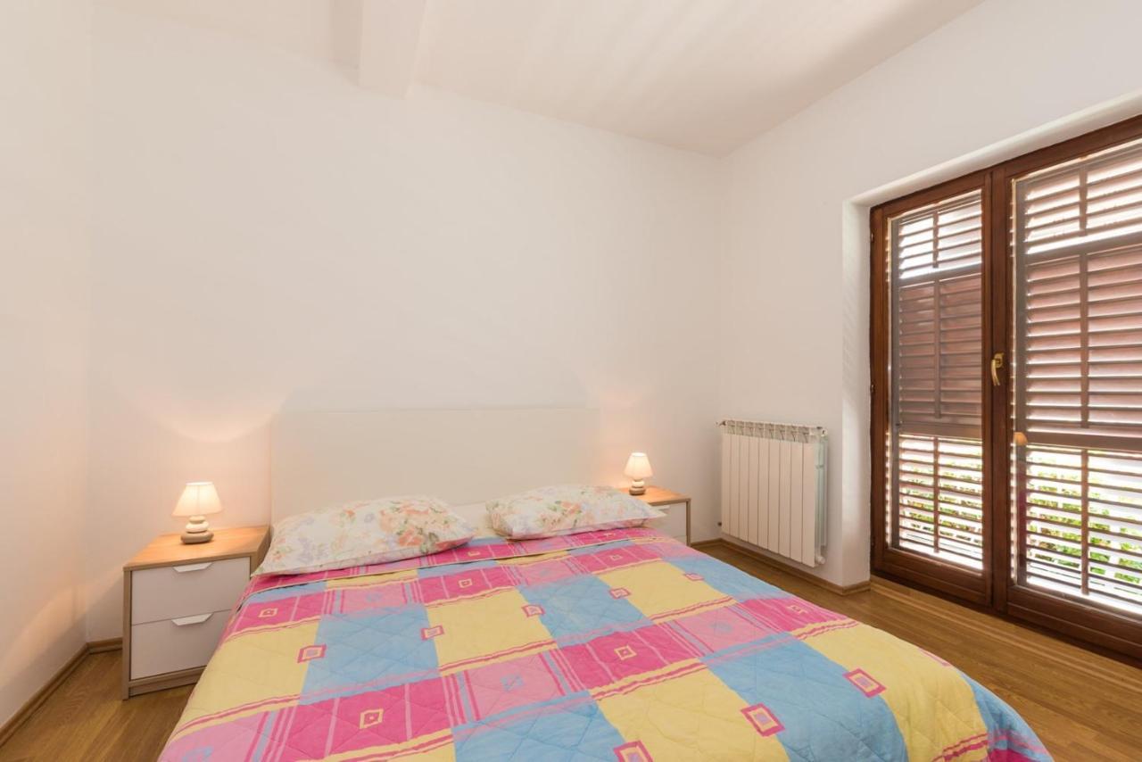 Apartments Villa Adria Rabac Bilik gambar